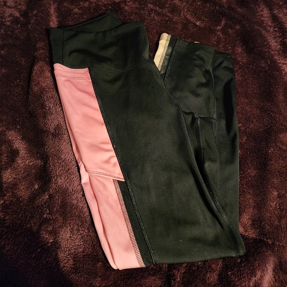 VS PINK black leggings - Picture 2 of 4